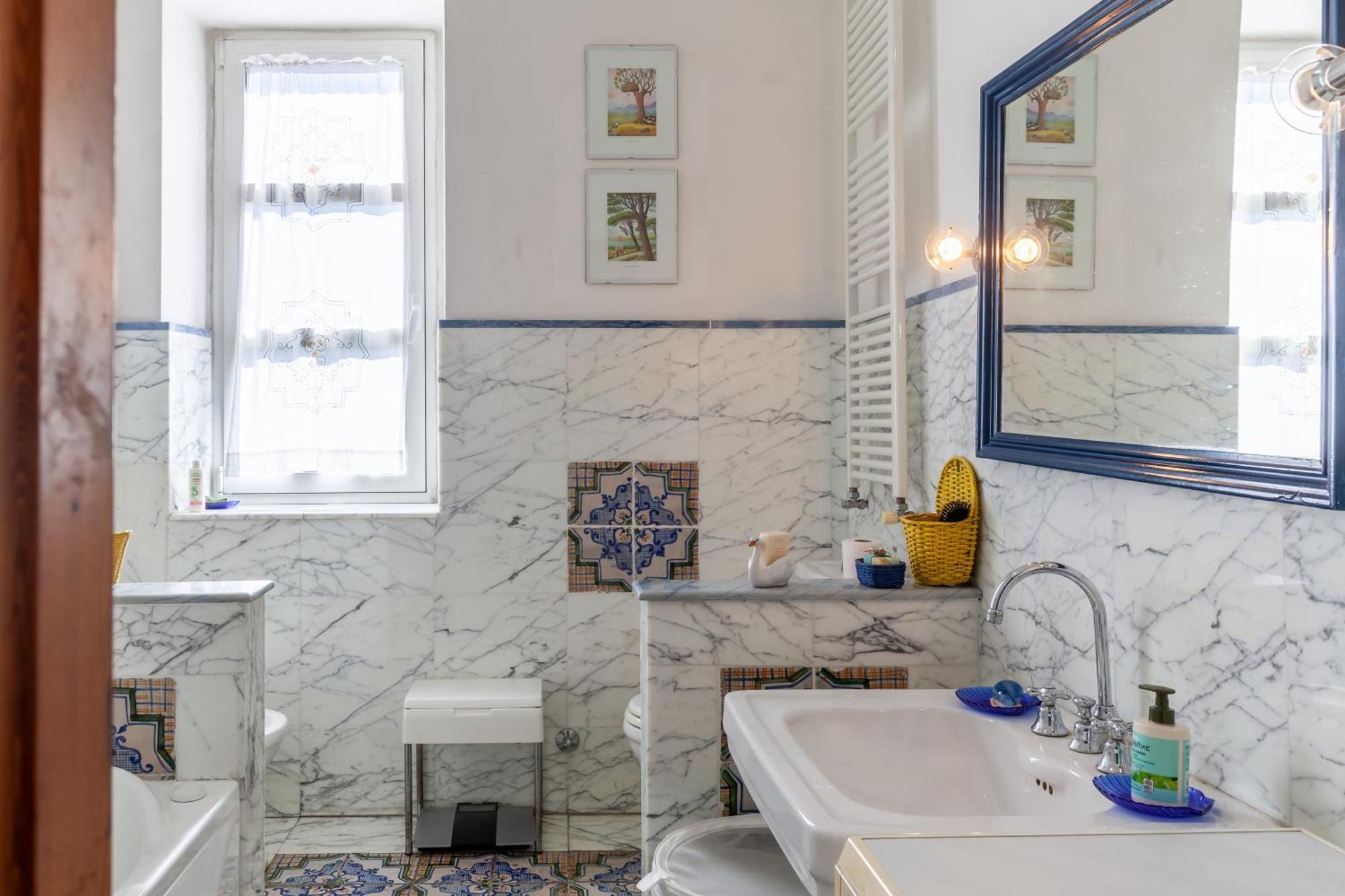Апартаменты Marble House Каррара Экстерьер фото